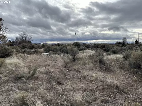 wonderland st, Christmas Valley, OR 97641