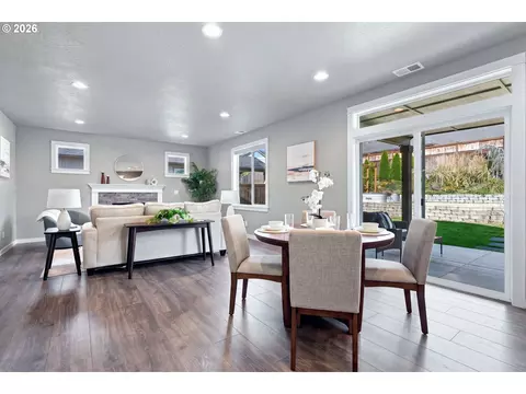 Dining - 2007 S 59th St, Springfield, OR 97478 photo 2 of 2