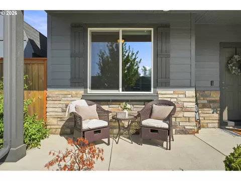 Exterior - 2007 S 59th St, Springfield, OR 97478 photo 3 of 8