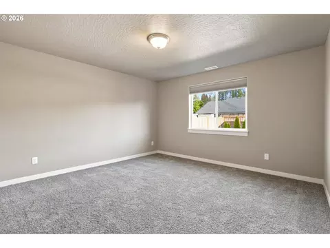 Bedroom - 2007 S 59th St, Springfield, OR 97478 photo 8 of 9