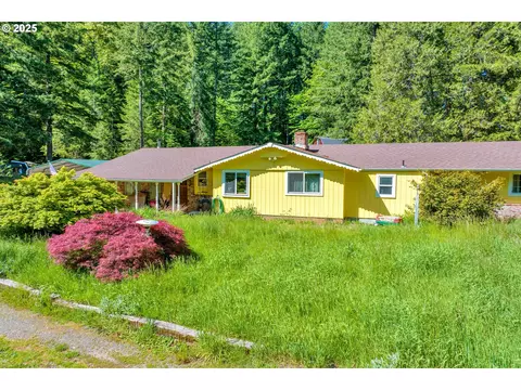 76912 High Prairie Rd, Oakridge, OR 97463