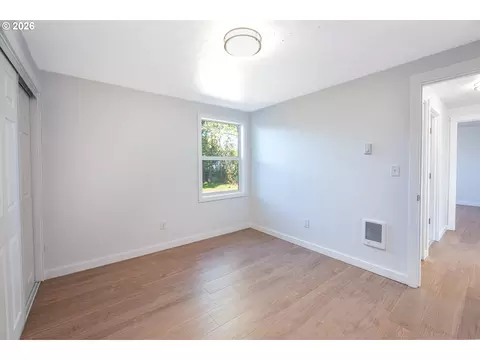 Bedroom - 5418 A St, Springfield, OR 97478 photo 1 of 3