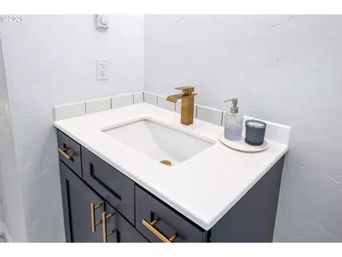 Bath - 5418 A St, Springfield, OR 97478 photo 2 of 2