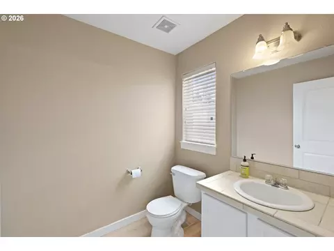Bath - 19095 Barrington Ave, Sandy, OR 97055 photo 1 of 5