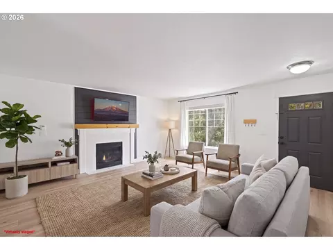 Living - 19095 Barrington Ave, Sandy, OR 97055 photo 1 of 8