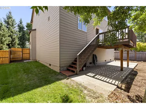 Exterior - 19095 Barrington Ave, Sandy, OR 97055 photo 3 of 9