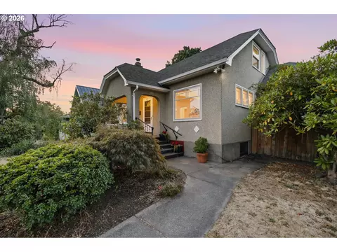 300 W 27th St, Vancouver, WA 98660