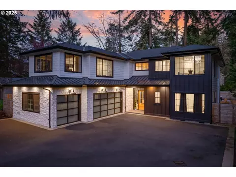 15868 Parker Rd, Lake Oswego, OR 97035