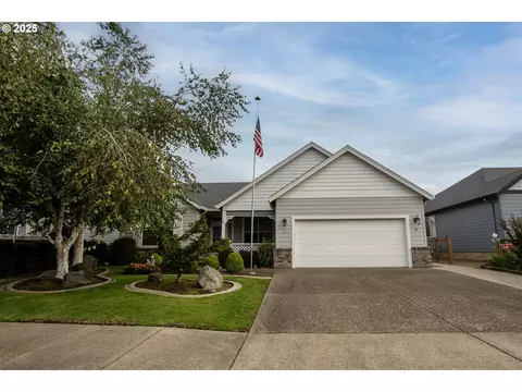22 Almond Way, Creswell, OR 97426
