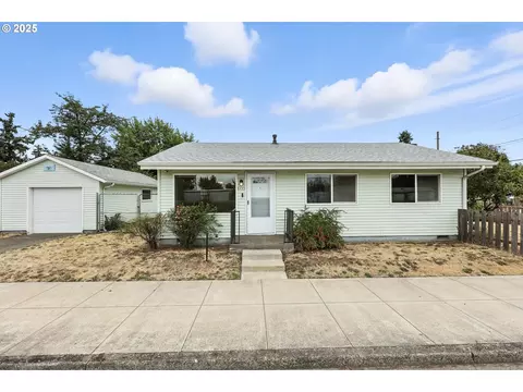 8435 SE Flavel St, Portland, OR 97266