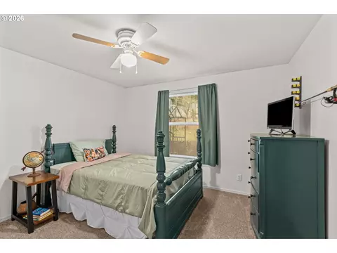 49400 Eagle Rock Pl, Vida, OR 97488 photo 25