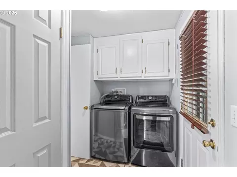 49400 Eagle Rock Pl, Vida, OR 97488 photo 15