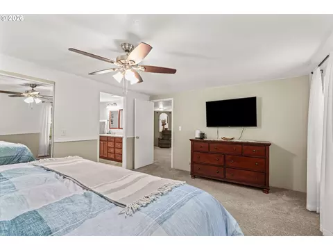 49400 Eagle Rock Pl, Vida, OR 97488 photo 18