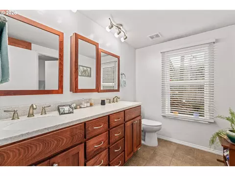 49400 Eagle Rock Pl, Vida, OR 97488 photo 27