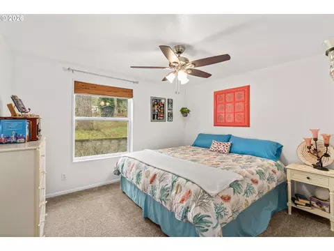 49400 Eagle Rock Pl, Vida, OR 97488 photo 22