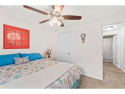 49400 Eagle Rock Pl, Vida, OR 97488 photo 23