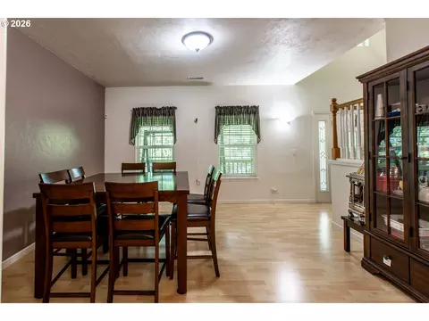 Dining - 2737 Hallmark Ln, Eugene, OR 97405 photo 1 of 1