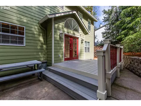 Exterior - 2737 Hallmark Ln, Eugene, OR 97405 photo 8 of 8