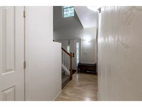 Entry Way - 2737 Hallmark Ln, Eugene, OR 97405 photo 1 of 2