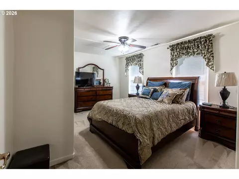 Bedroom - 2737 Hallmark Ln, Eugene, OR 97405 photo 3 of 5