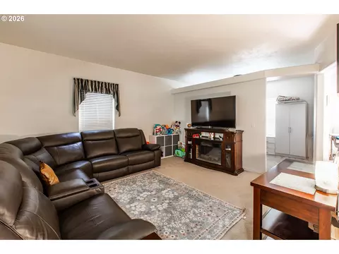 Living - 2737 Hallmark Ln, Eugene, OR 97405 photo 1 of 2