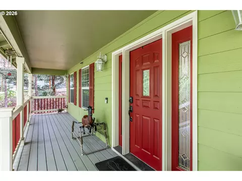 Exterior - 2737 Hallmark Ln, Eugene, OR 97405 photo 2 of 8