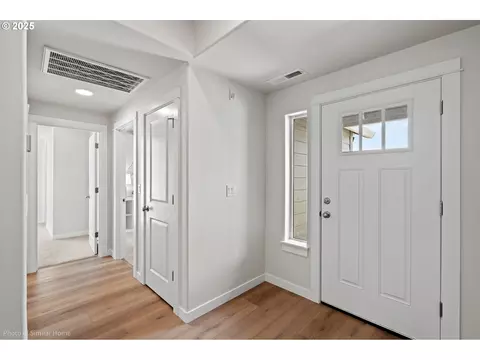 Entry Way - Upper Camp Creek Rd, Springfield, OR 97478 photo 1 of 1