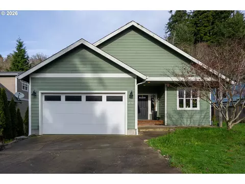 1732 SE 3rd St, Astoria, OR 97103
