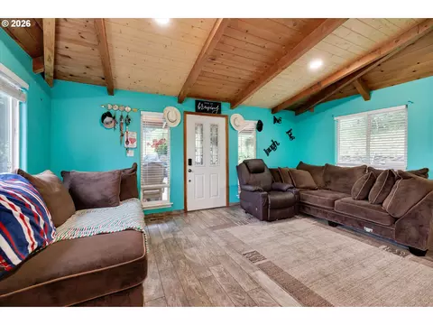 17575 SE Ten Eyck Rd, Sandy, OR 97055 photo 4