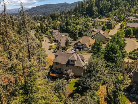 View/Area - 6084 Fernhill Loop, Springfield, OR 97478 photo 1 of 1
