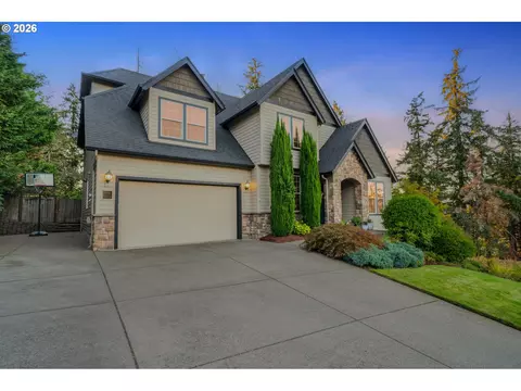 Exterior - 6084 Fernhill Loop, Springfield, OR 97478 photo 2 of 9