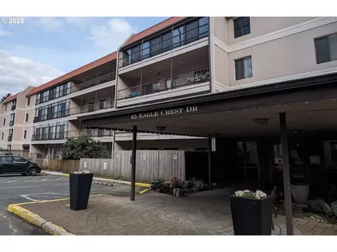 45 Eagle Crest Dr #407, Lake Oswego, OR 97035