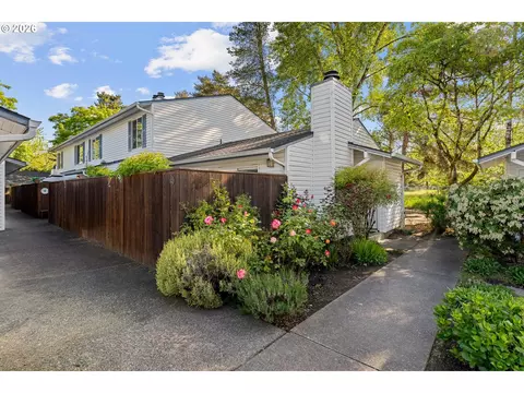 28740 SW Parkway Ave #C1, Wilsonville, OR 97070