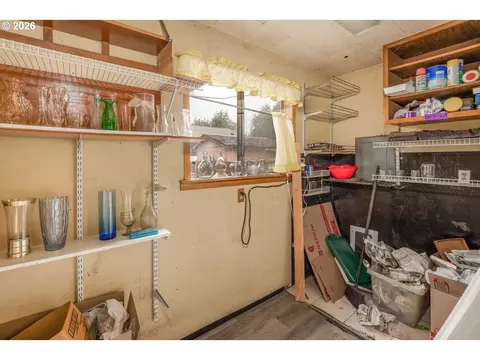Other - 246 S 34th St, Springfield, OR 97478 photo 4 of 6