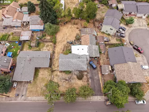 View/Area - 246 S 34th St, Springfield, OR 97478 photo 4 of 5