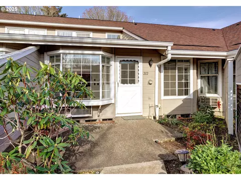13775 SW Scholls Ferry Rd #212, Beaverton, OR 97008