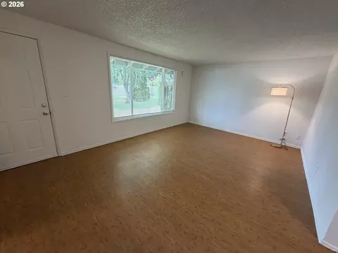 1760 SE 9th St, Gresham, OR 97080 photo 6