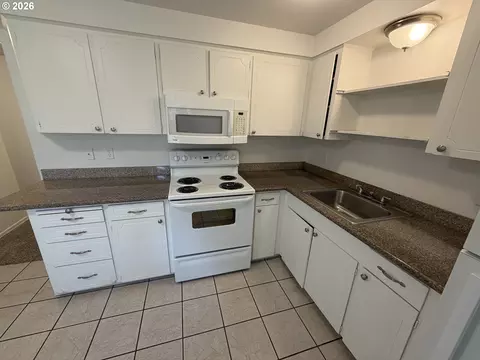 1760 SE 9th St, Gresham, OR 97080 photo 7