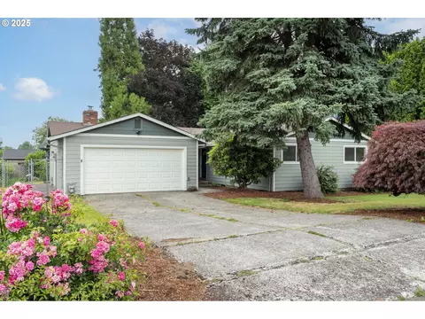 9910 NE 15th St, Vancouver, WA 98664