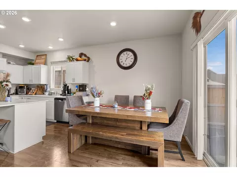 Dining - 2722 U St, Springfield, OR 97477 photo 2 of 2