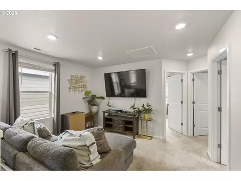 Other - 2722 U St, Springfield, OR 97477 photo 4 of 5