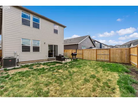 Exterior - 2722 U St, Springfield, OR 97477 photo 4 of 4
