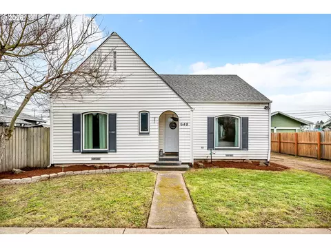 648 Juniper St, Junction City, OR 97448