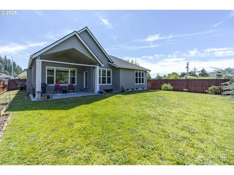 1152 S 46th St, Springfield, OR 97478 photo 42