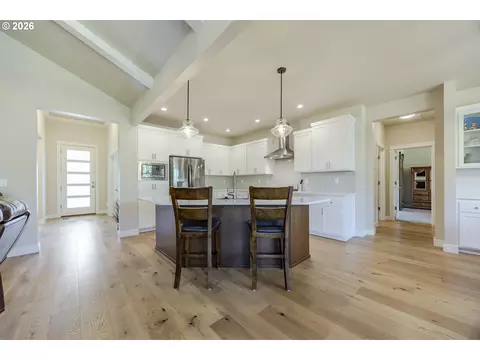 1152 S 46th St, Springfield, OR 97478 photo 16
