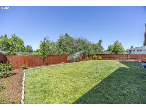 1152 S 46th St, Springfield, OR 97478 photo 44