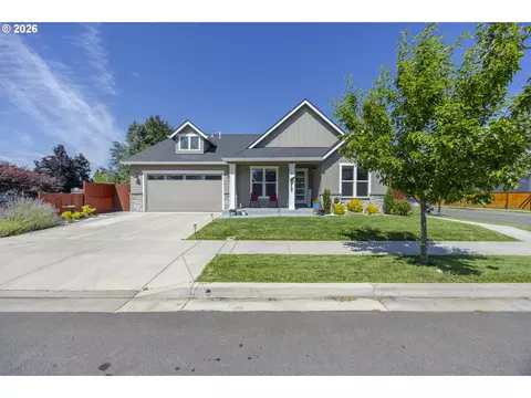 1152 S 46th St, Springfield, OR 97478 photo 1