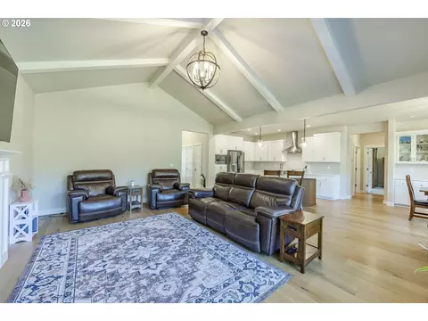 1152 S 46th St, Springfield, OR 97478 photo 13