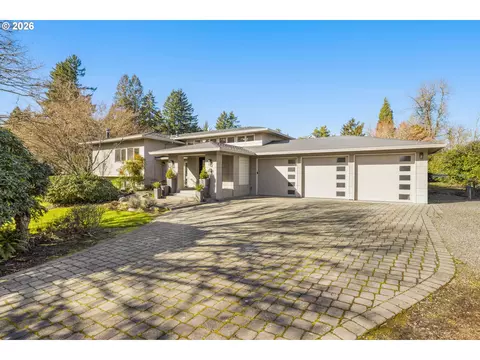 13768 Knaus Rd, Lake Oswego, OR 97034
