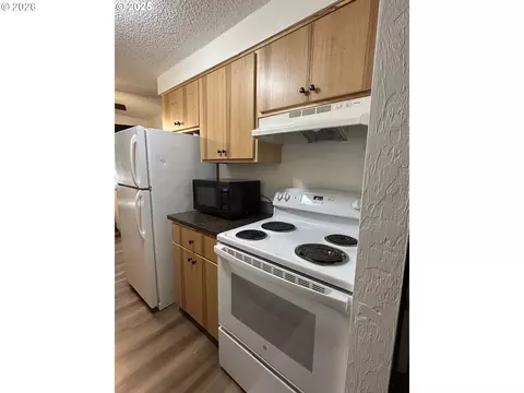 Kitchen - 5495 A Units 69-72 St, Springfield, OR 97478 photo 3 of 3